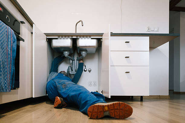 Professional Plumbing technician working in Garrett, TX